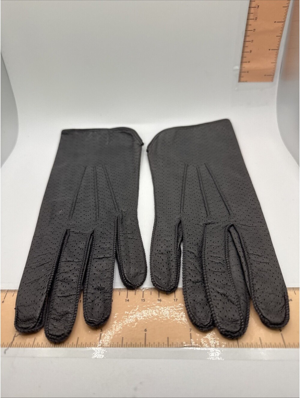 Vintage Gray Made In Italy Gloves - M Unlined